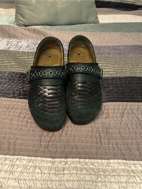 Black Ladies Nurse Mate snake skin print  Slip-On with Studded Strap